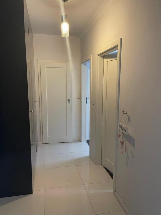 House4You Apartament Sakura Airport Chopin Варшава Екстериор снимка